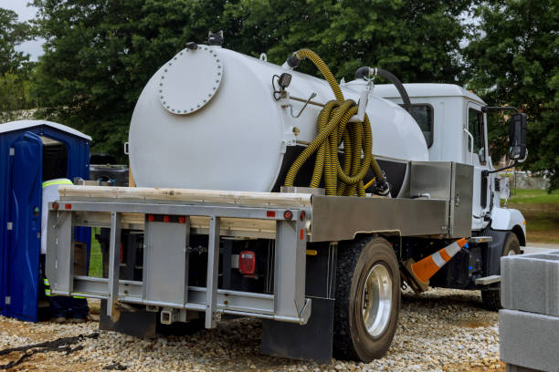 Best Portable restroom trailer rental  in Escatawpa, MS